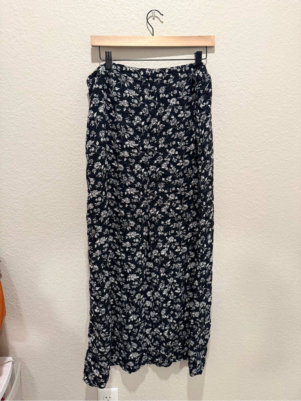Mossimo Supply Co. Black Maxi Skirt with White Floral Print